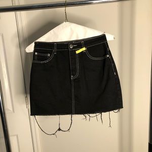 Black outline skirt
